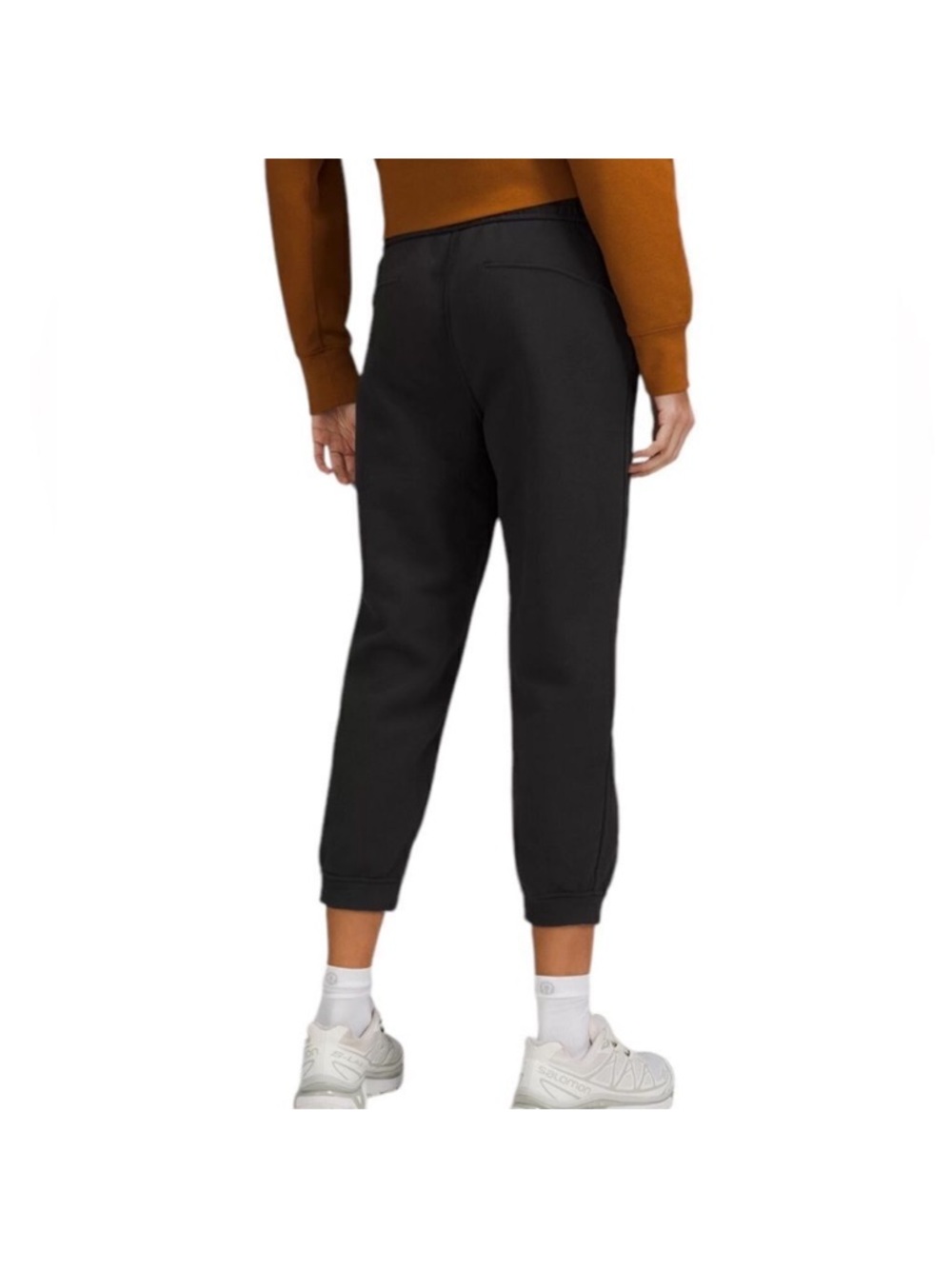 Lululemon Loungeful High-Rise Cropped Jogger in Black - Size 8